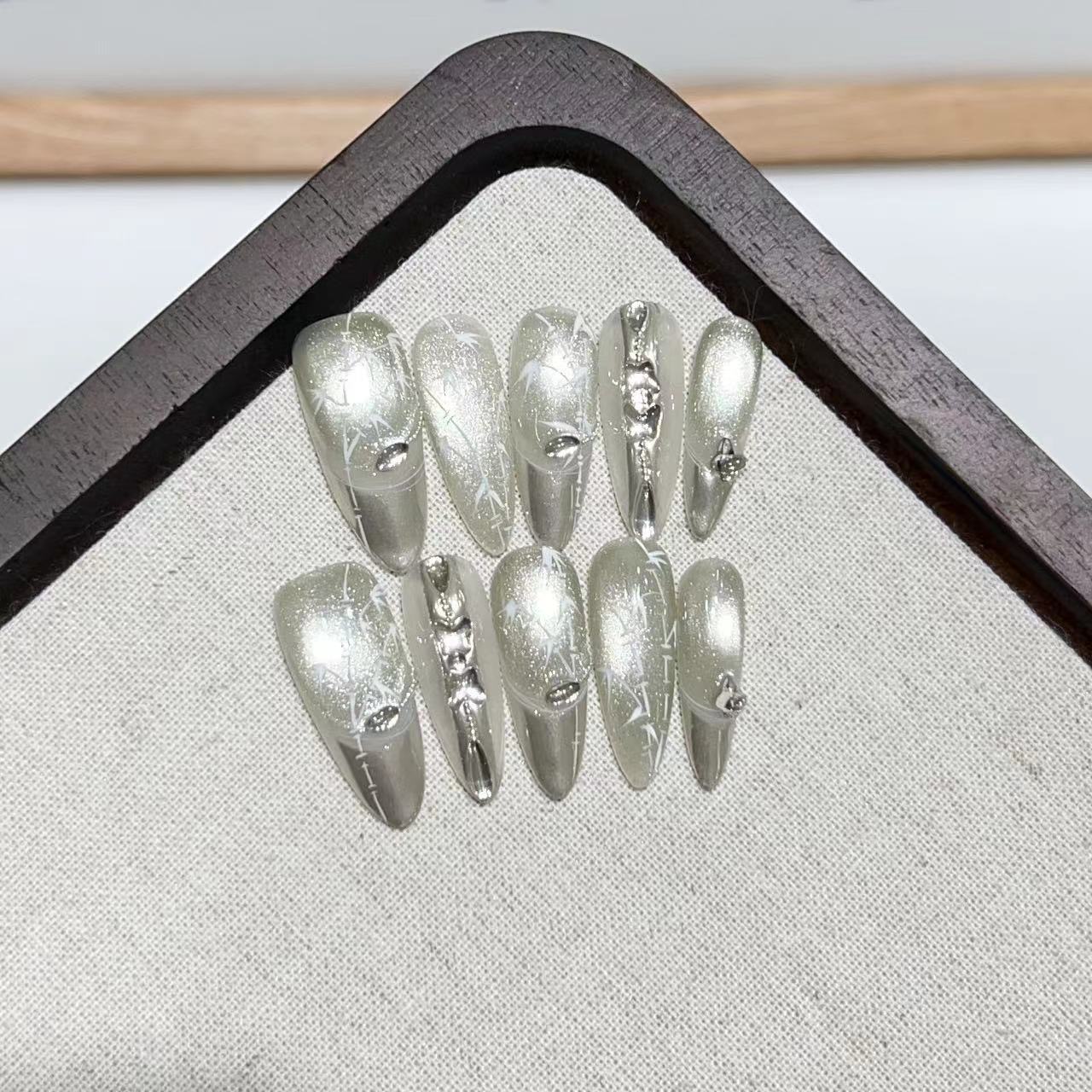 Cat Eye Chrome Glazed French Hand-Painted Oriental