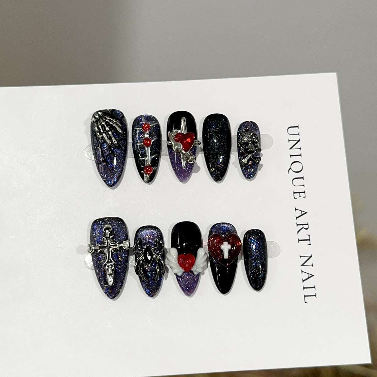 Spider Web Heart Almond Halloween — packaging with nail file, jelly tabs and glue