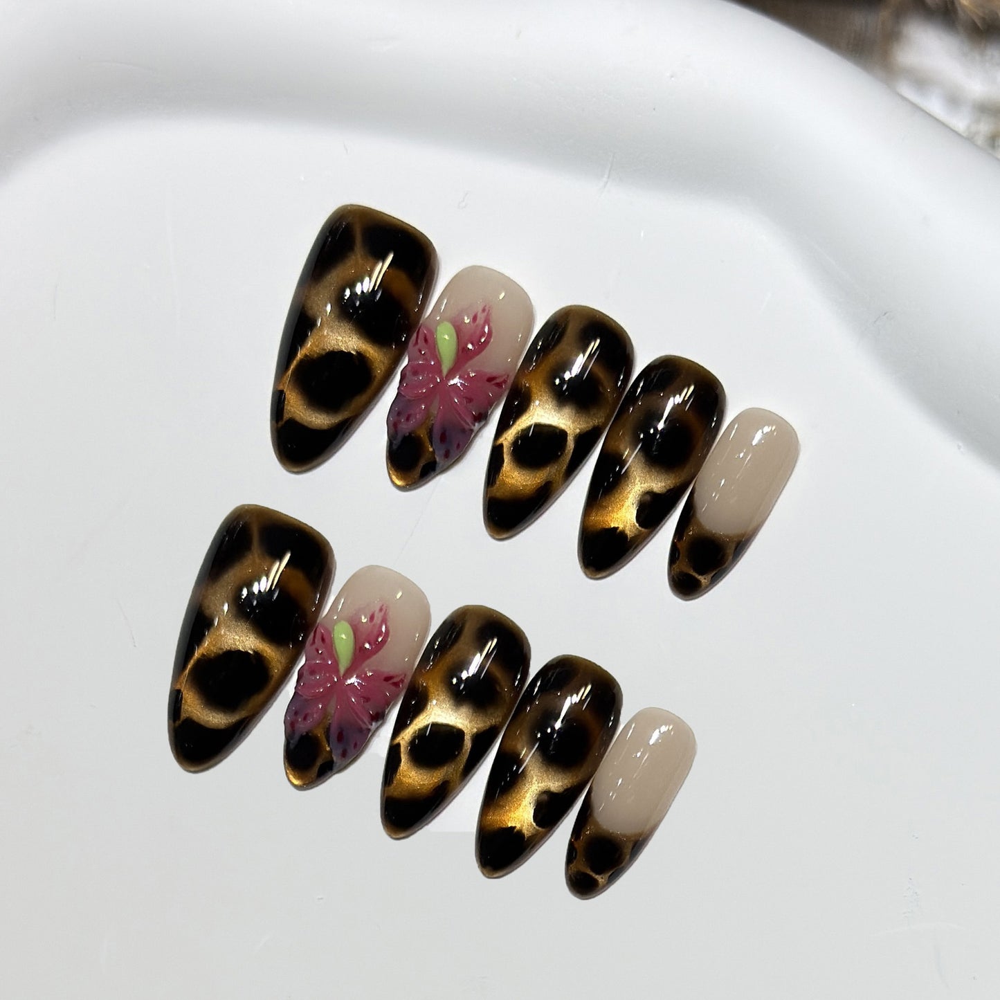 Gold Cat Eye Leopard Floral