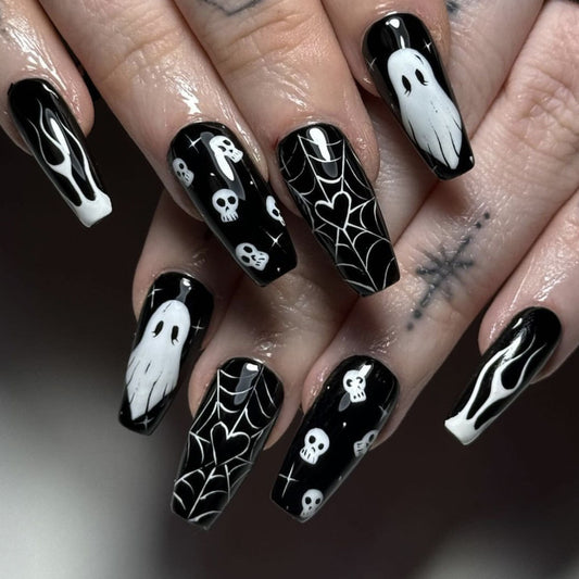 Black Heart Halloween Spider Web