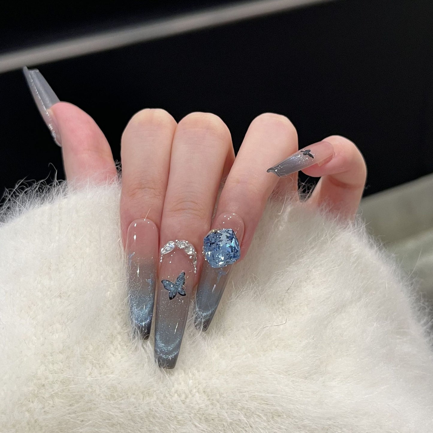Blue Cat Eye French Crystal