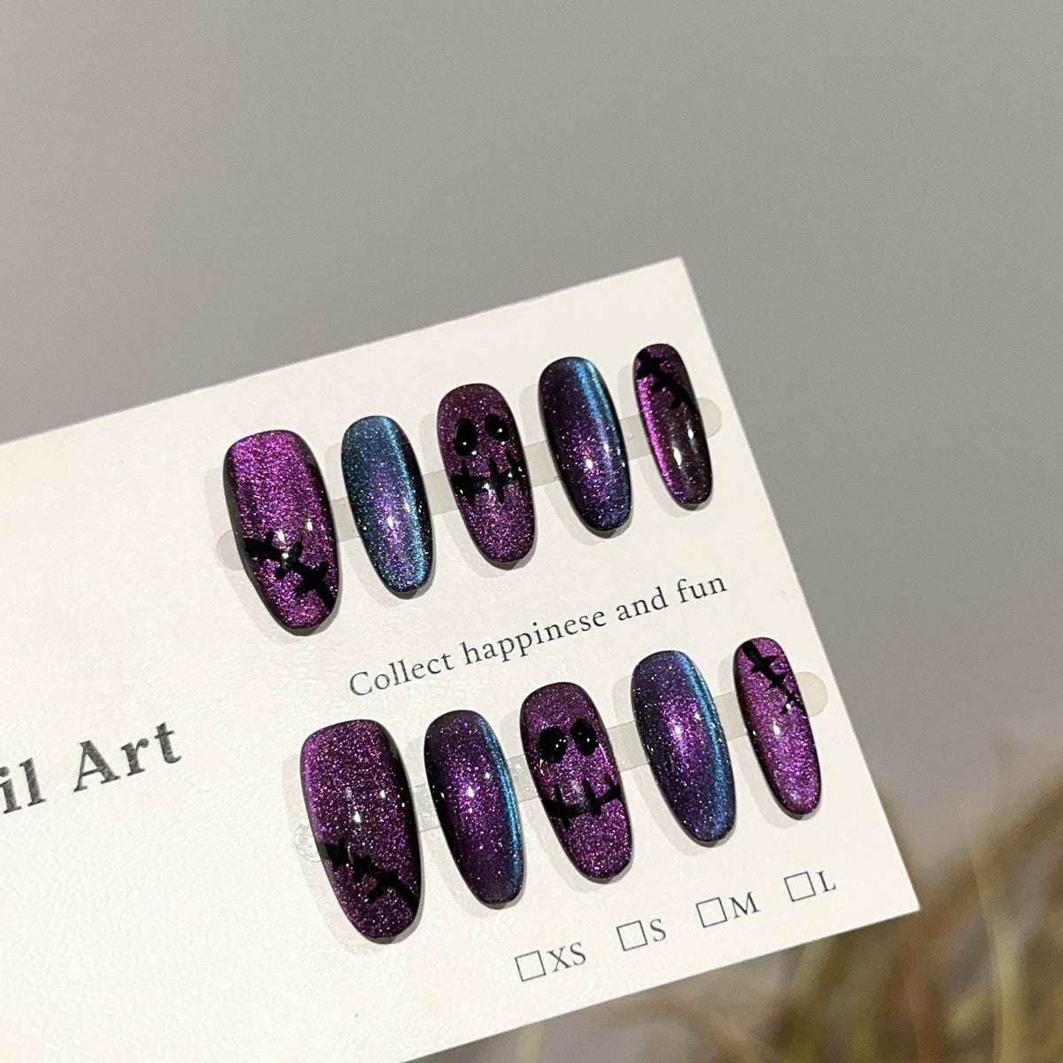 Ghost Face Medium Oval Halloween — packaging with nail file, jelly tabs and glue