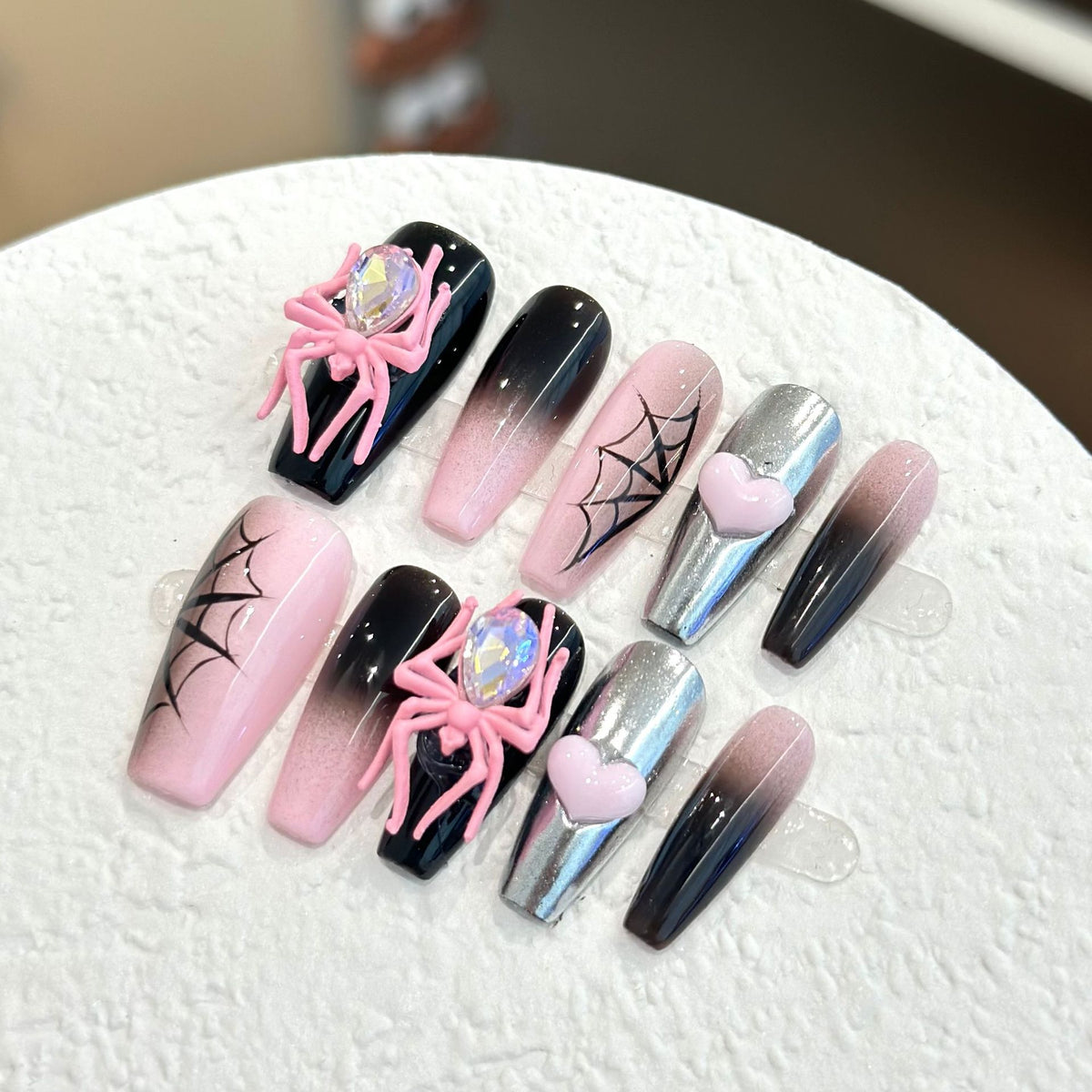 Black & Pink Spider — packaging with nail file, jelly tabs and glue