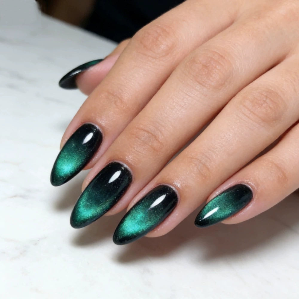Cat Eye Press-On Nails