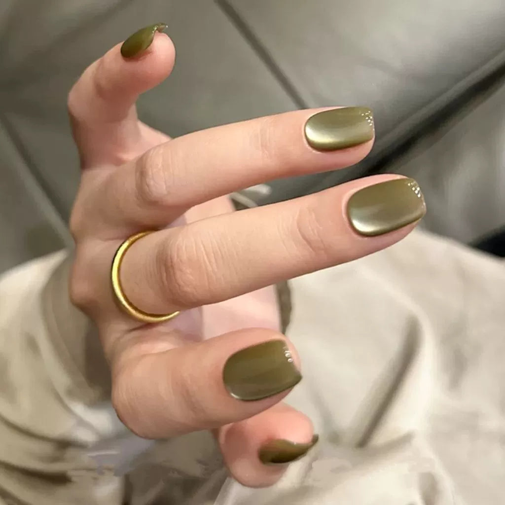 Cat Eye Press-On Nails