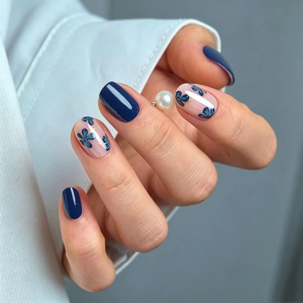 White Floral Short Square Press-On Nails