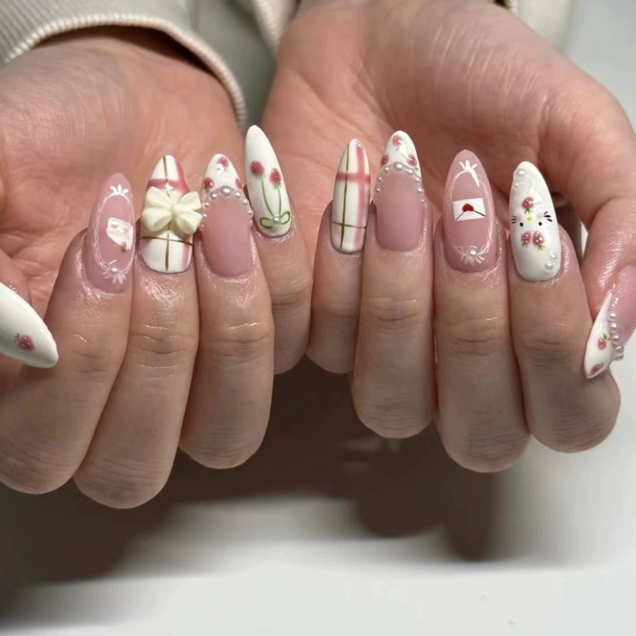 French Bow Press-On Nails